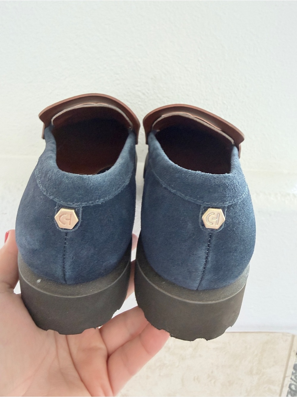 Cole Haan Waterproof Penny Loafers 8 Blue Suede Colorblock Lug Sole Grand New - Picture 3 of 7